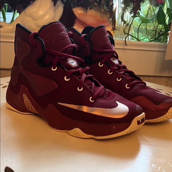 Nike Burgundy High-Top Sneakers LeBron 13 - Picture 1 of 6